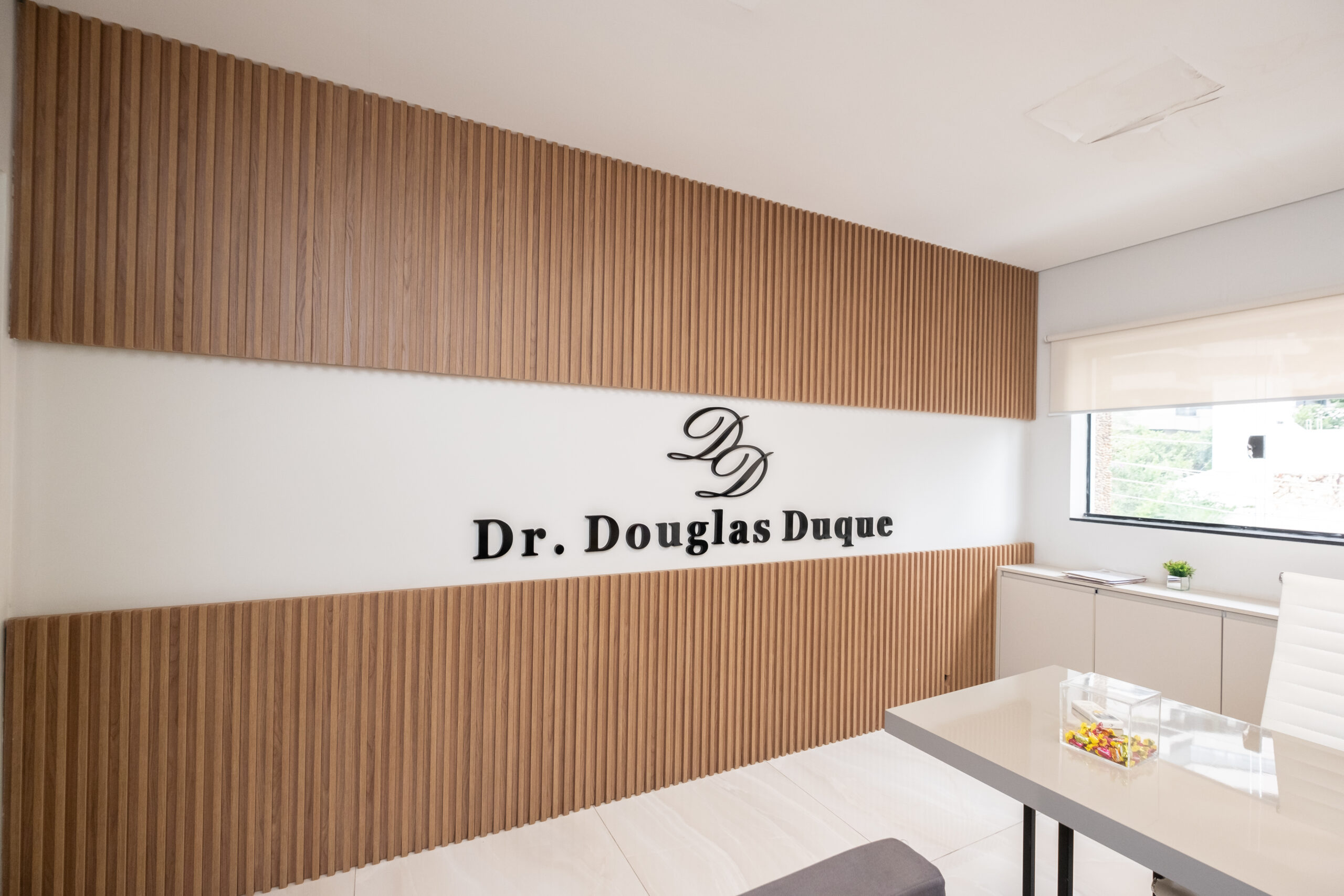 Dr.-Douglas-Duque-16-scaled